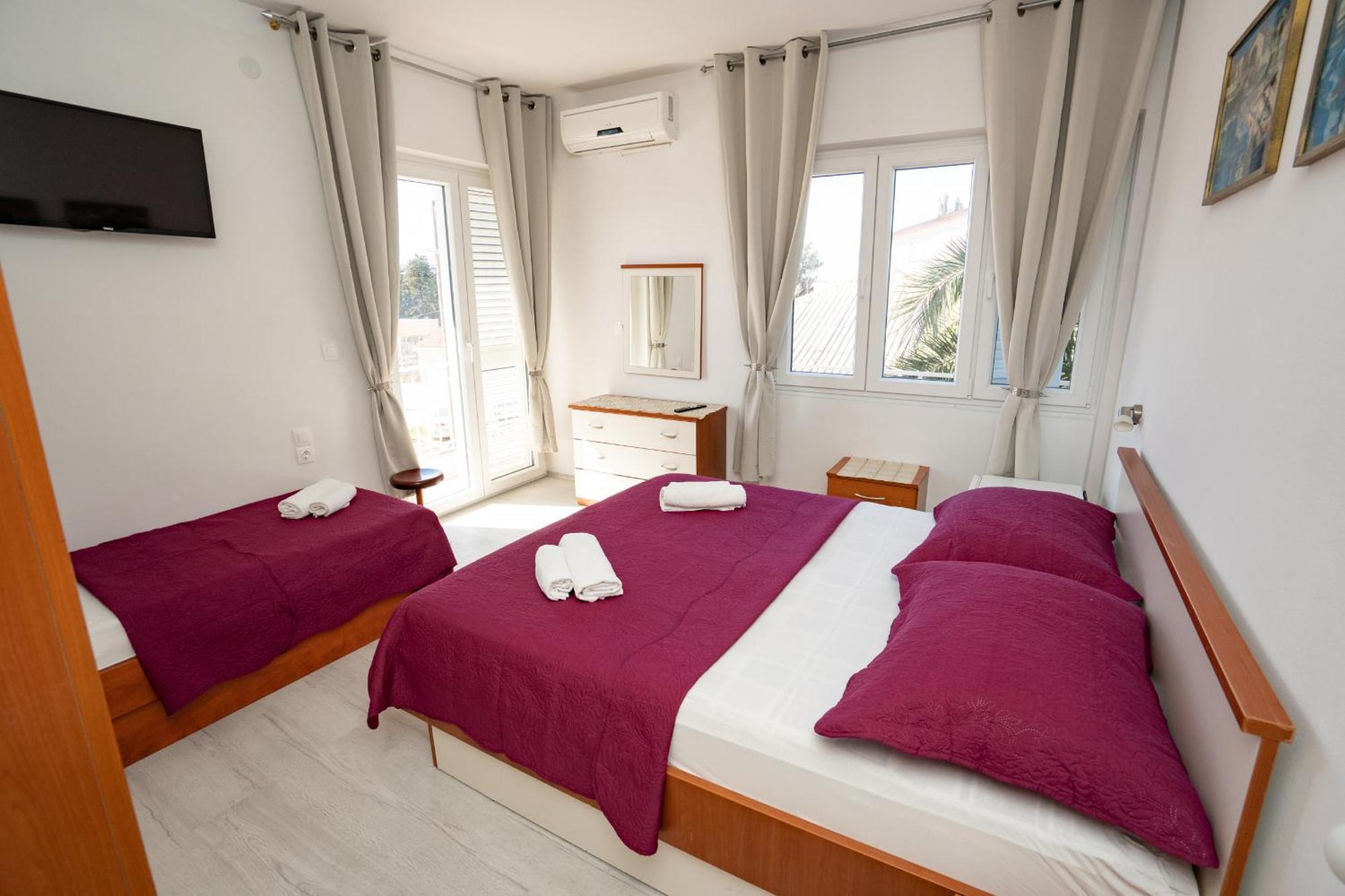 Pool Mansion Magnolia - Comfort Rooms Novalja Eksteriør billede